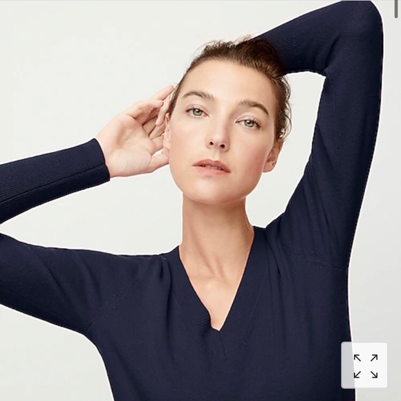 J. Crew Cashmere V-Neck Fitted Sweater - Picture 1 of 4